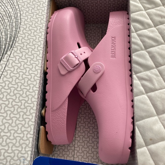 New Birkenstock in the  box pink beautiful color - Picture 1 of 9